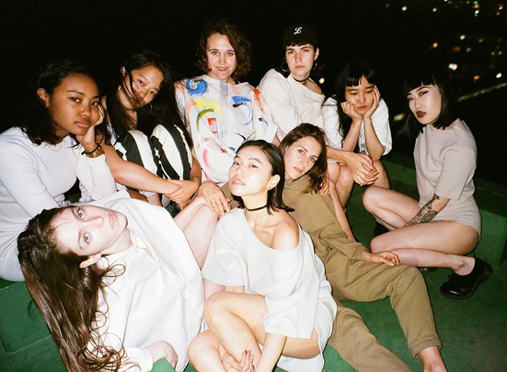 Logo Girls are awesome