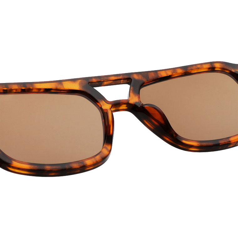 A.Kjaerbede Kaya A.Kjaerbede Sonnenbrille Braun detail