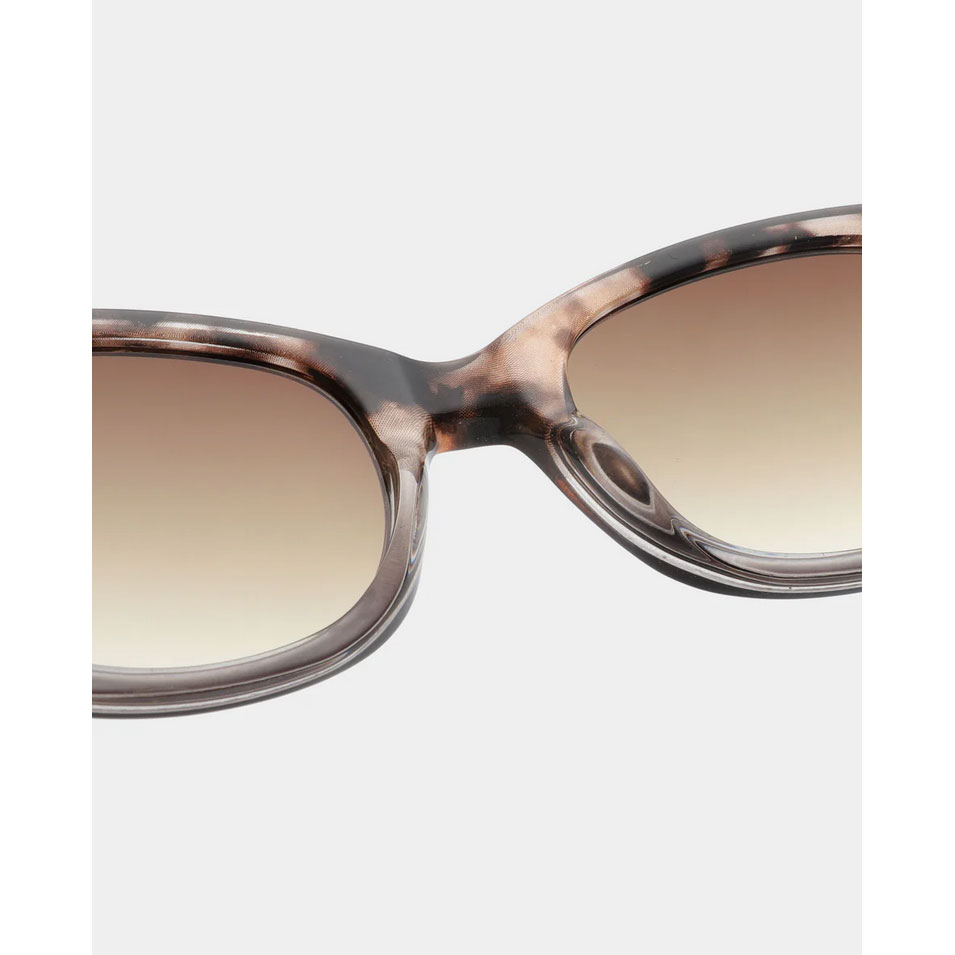 A.Kjaerbede Anma Sonnenbrille Coquina Grey Transparent