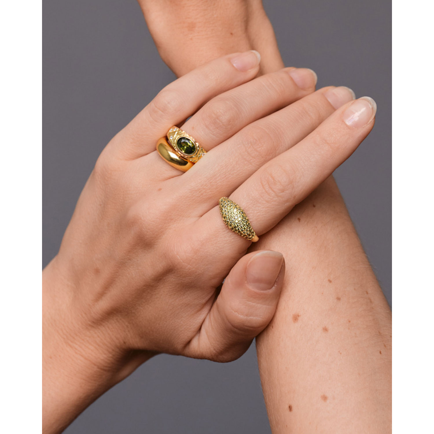 Philippa Studios Aura Peridot Philippa Studios Ring Gold Model