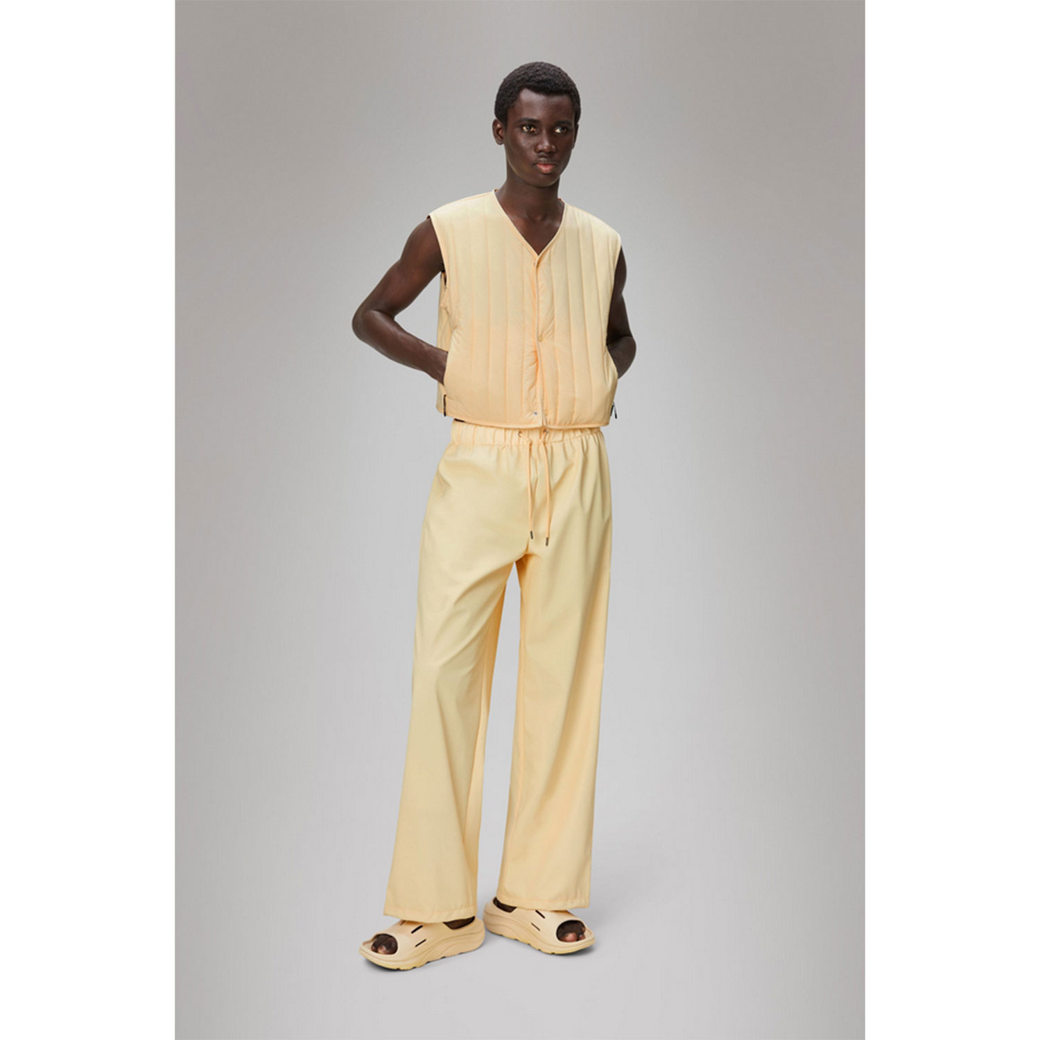 Rains Banja Short Liner Weste Gleam