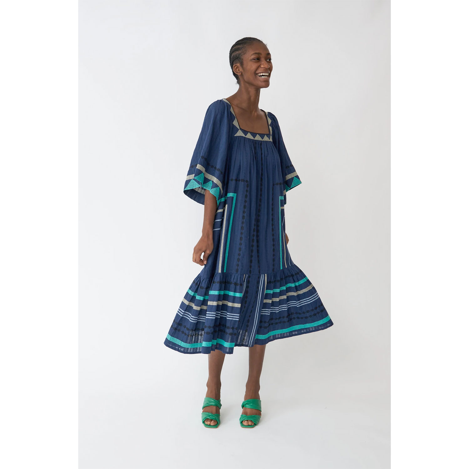 Stella Nova Bera Stella Nova Kleid dunkelblau Model seite