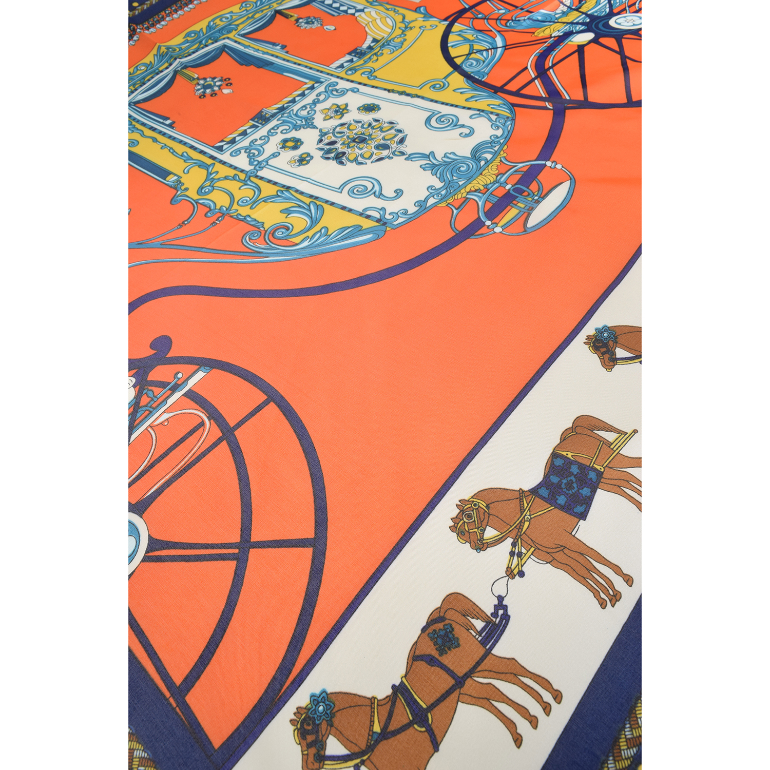 La Garçonne Accessoires Bovel Foulard mit mehrfarbigem Druck von La Garçonne Accessoires Detail