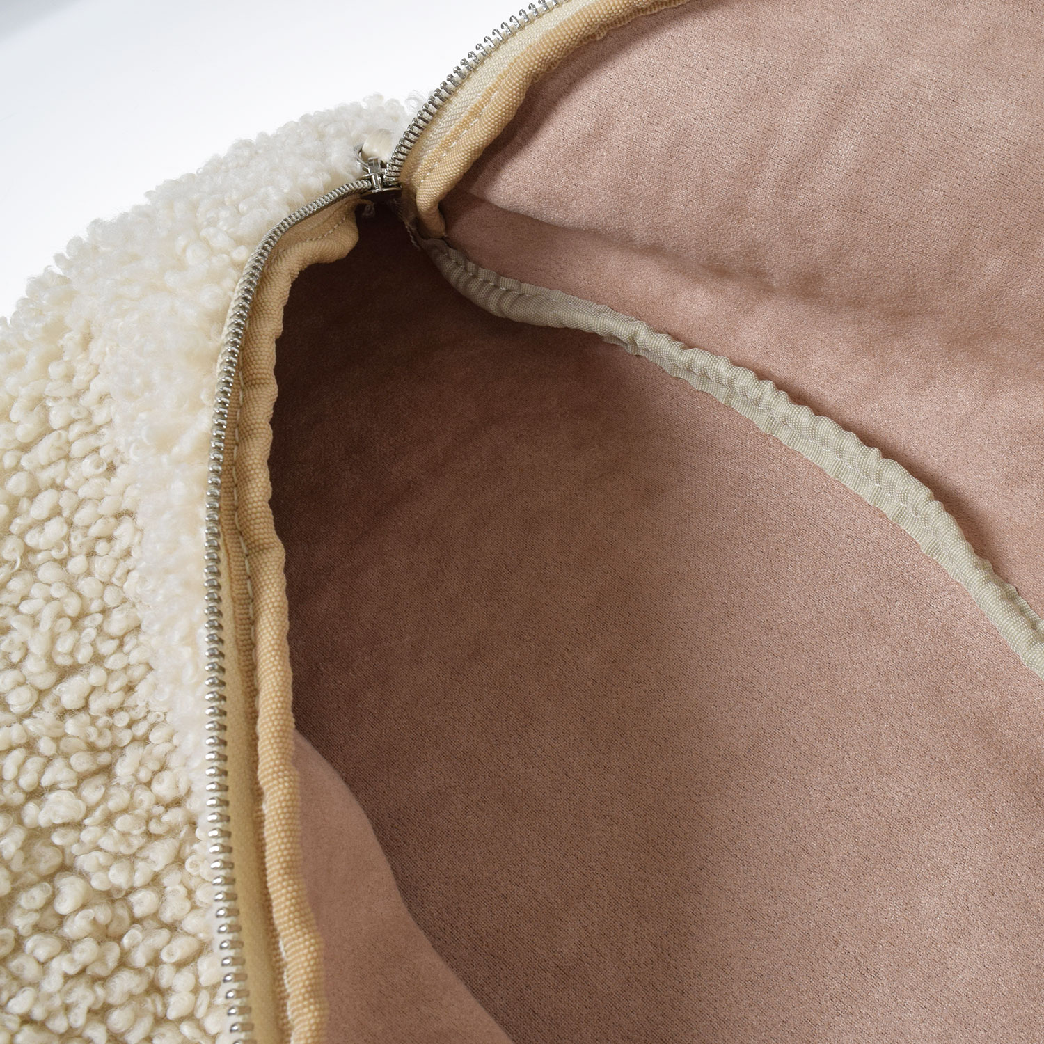 La Garçonne Accessoires Carole La Garçonne Accessoires Tasche Teddy Beige Detail