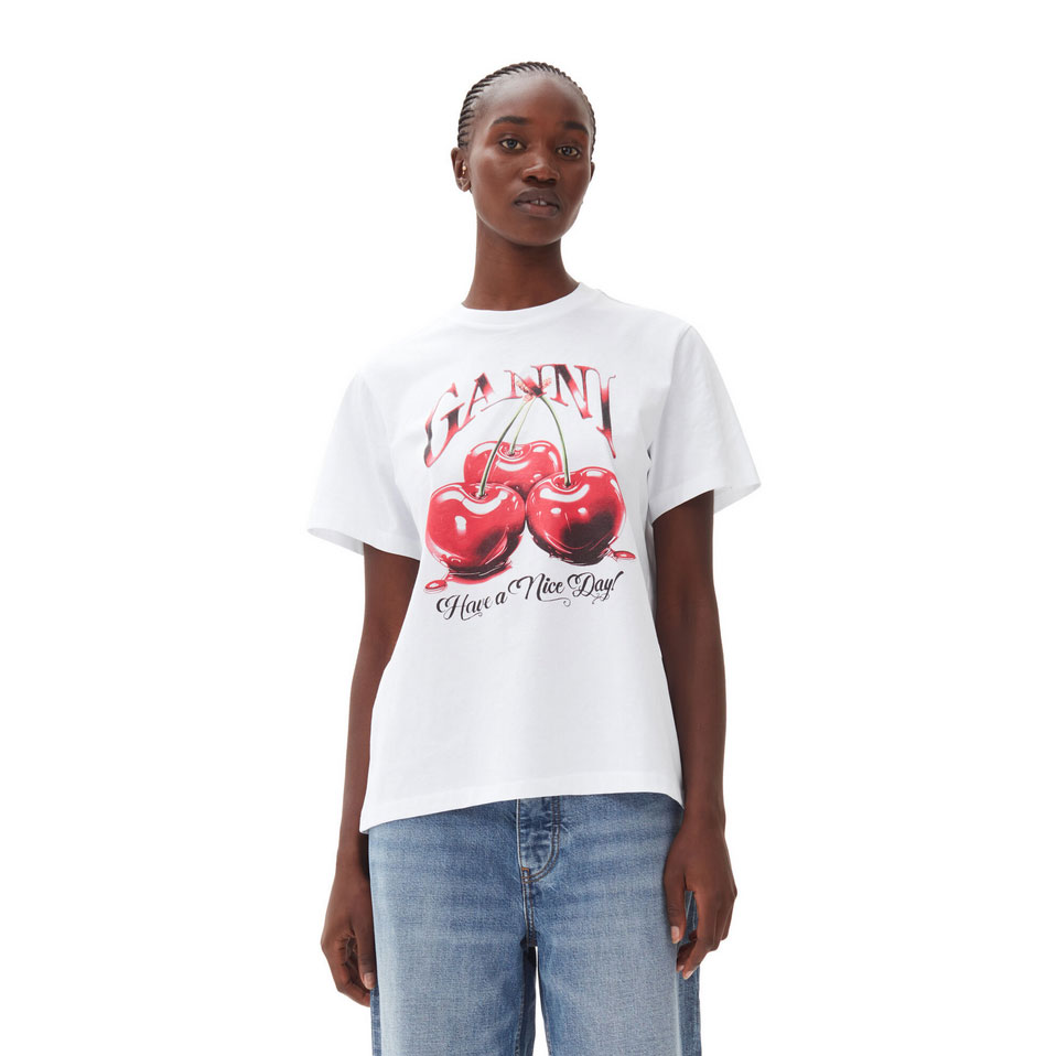 Ganni Cherry Relaxed Ganni T-Shirt Weiss Model vorne