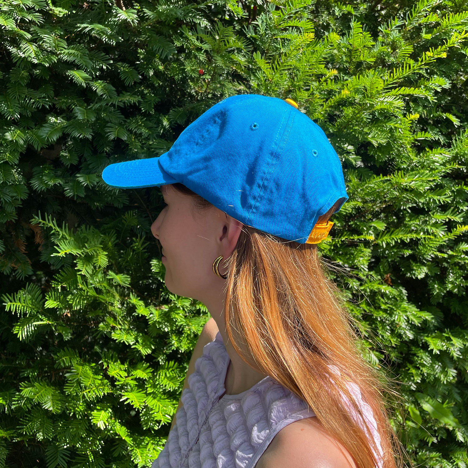 La Garçonne Accessoires Coco La Garçonne Accessoires Cap Blau Orange Model seite