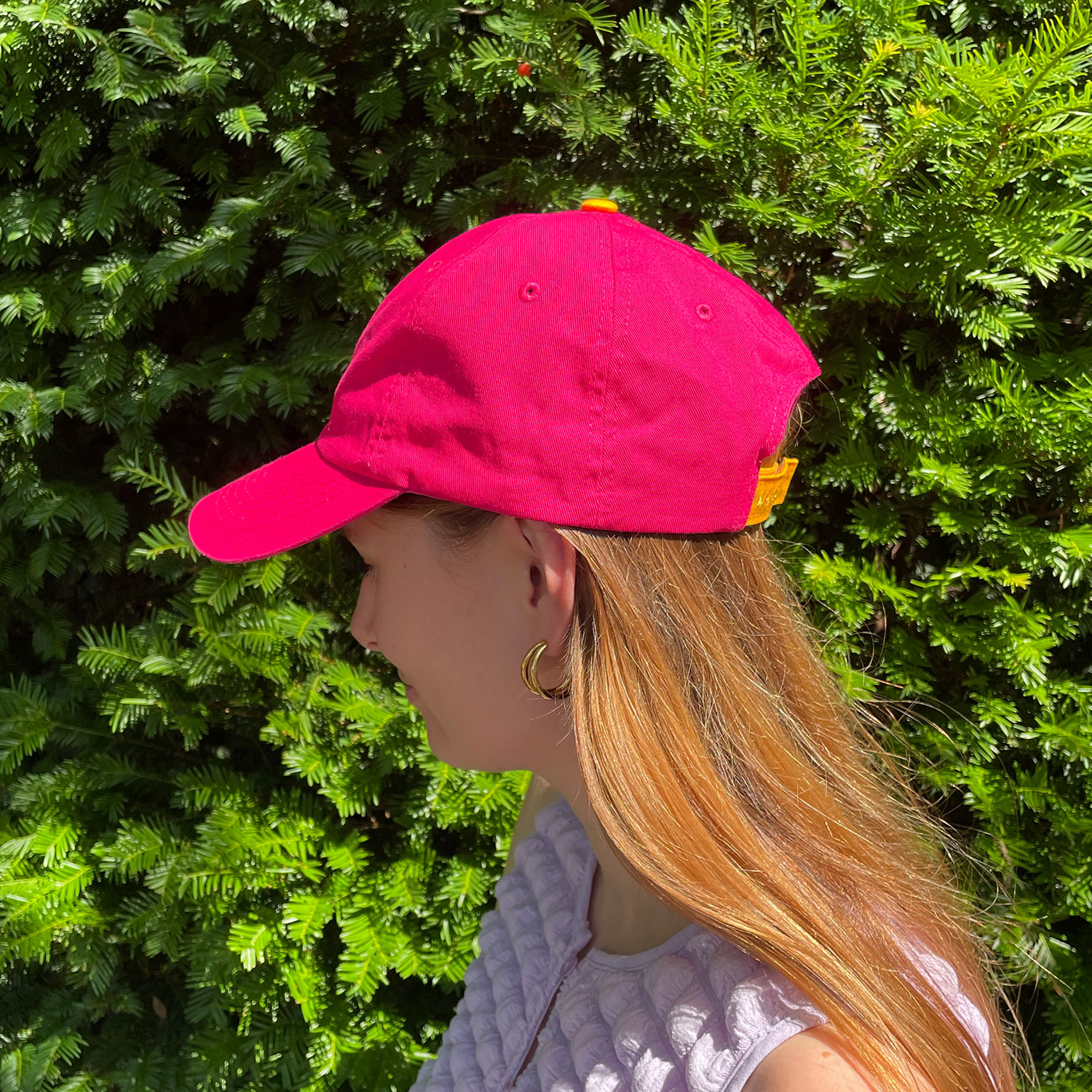 La Garçonne Accessoires Coco La Garçonne Accessoires Cap Pink Orange Model seite