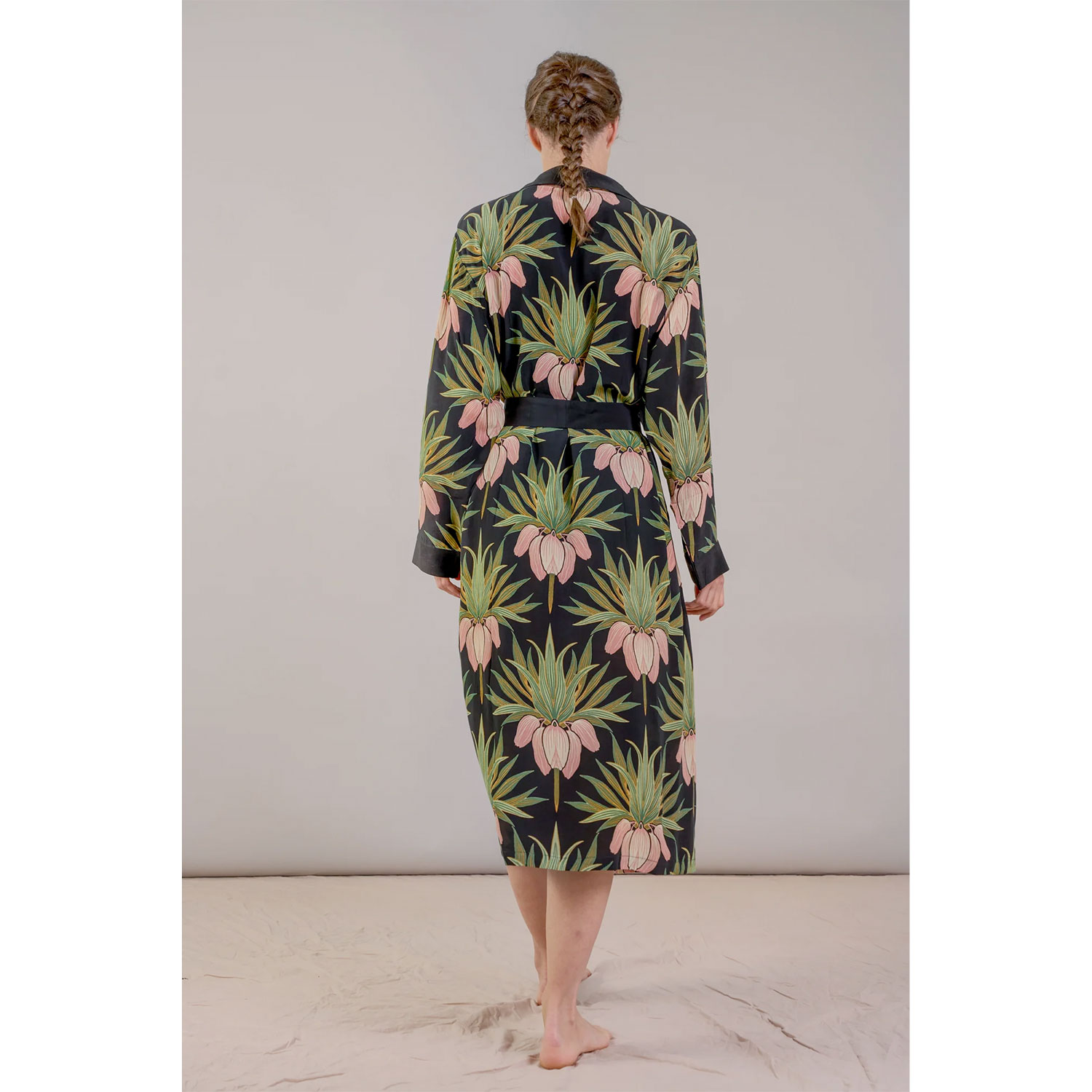 One Hundred Stars Deco Bud Crepe Kleid Black