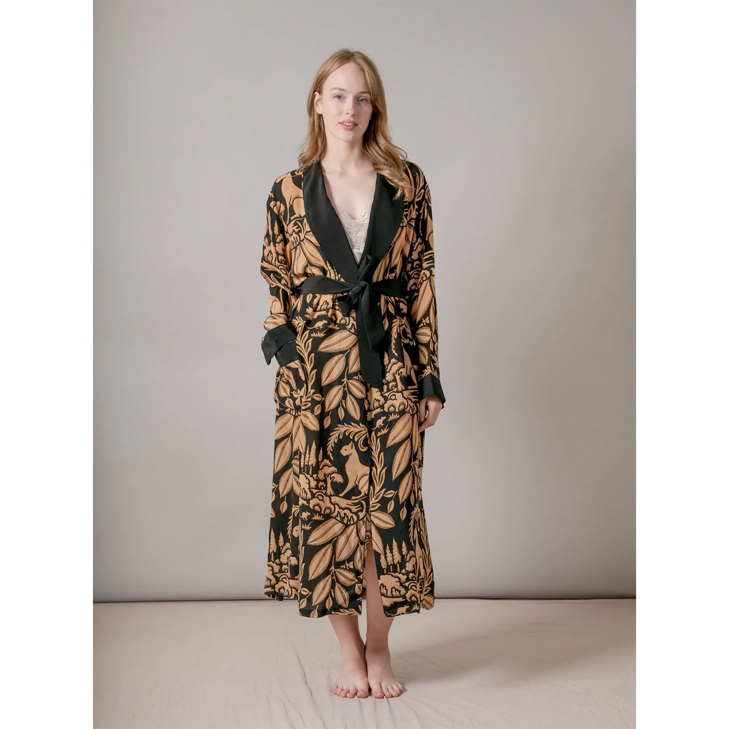 One Hundred Stars Sphinx Crepe Kleid Black