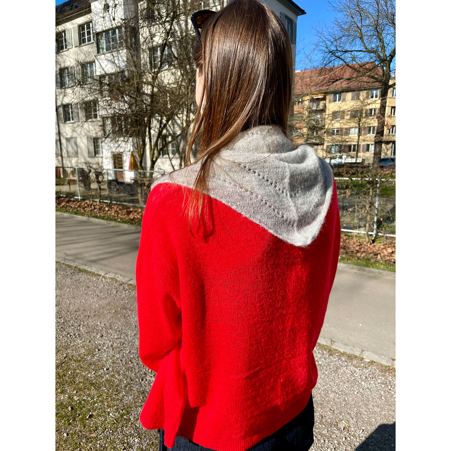 Black Colour Dell Knitted Mini Schal Light Blue