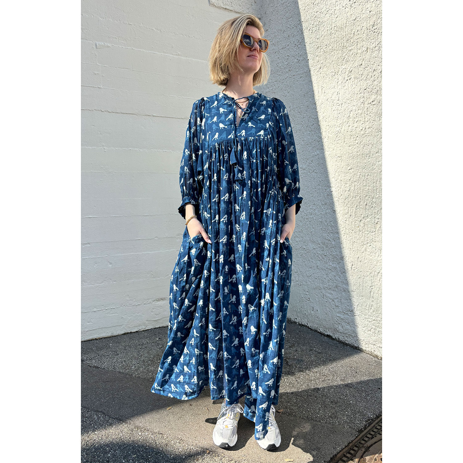 Le Trésor Du Monde Doi Long Le Trésor Du Monde Kleid Indigo Model vorne