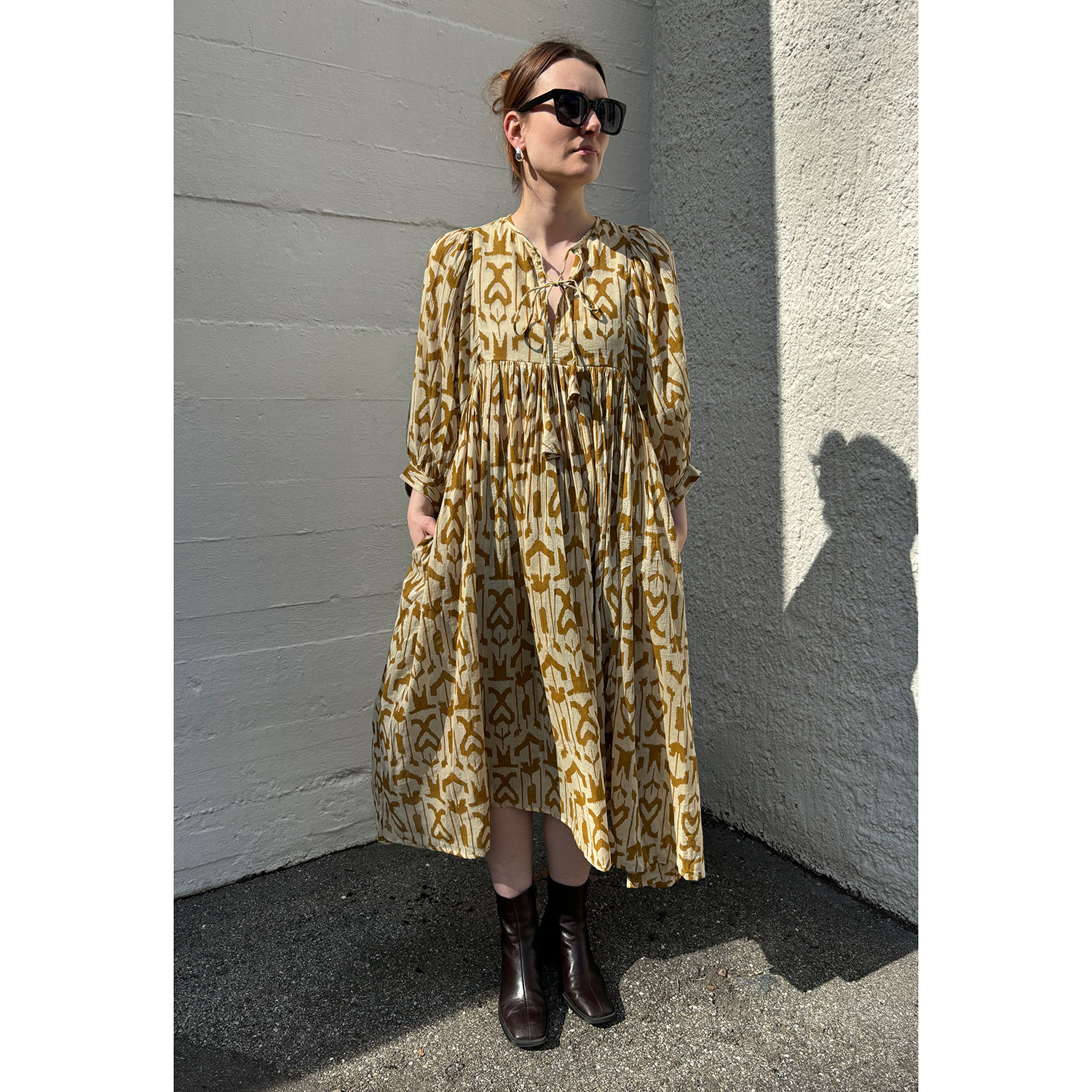 Le Trésor Du Monde Doi Midi Kleid Mustard