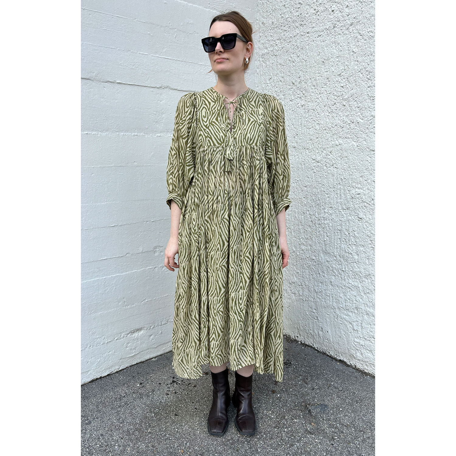 Le Trésor Du Monde Doi Midi Kleid Zebra Olive