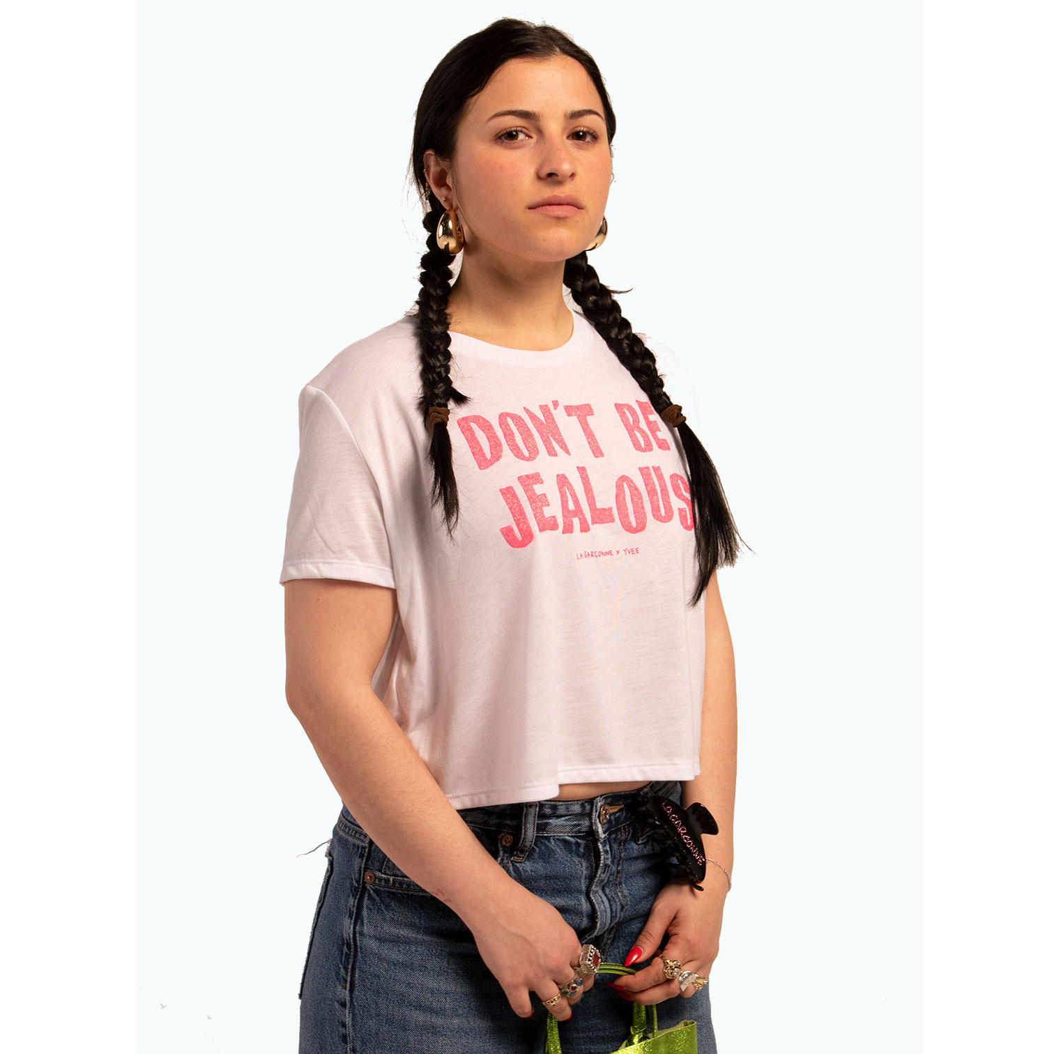 La Garçonne x YVEE Don't Be Jealous La Garconne X YVEE T-Shirt Rosa Model vorne