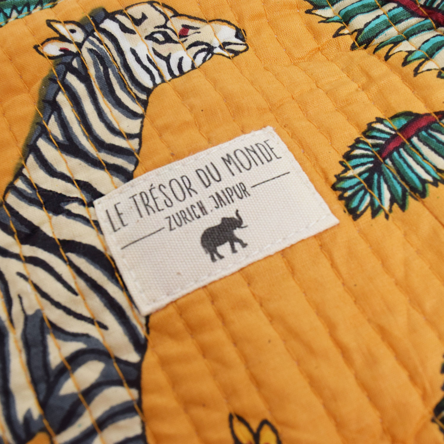 Le Trésor Du Monde Dschungel Small Necessaire Yellow