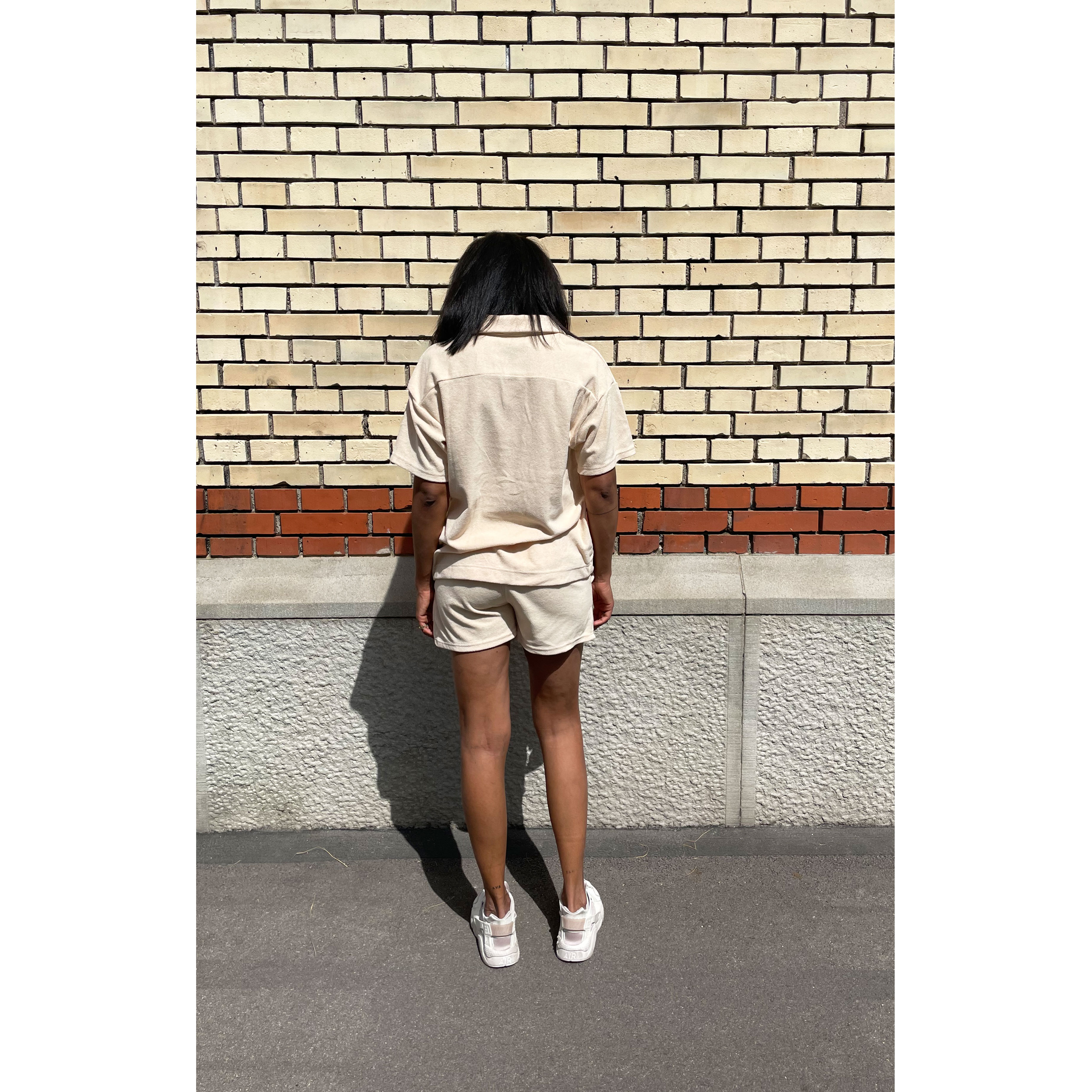 La Garçonne Vetements Elvire La Garçonne Shirt beige Model hinten