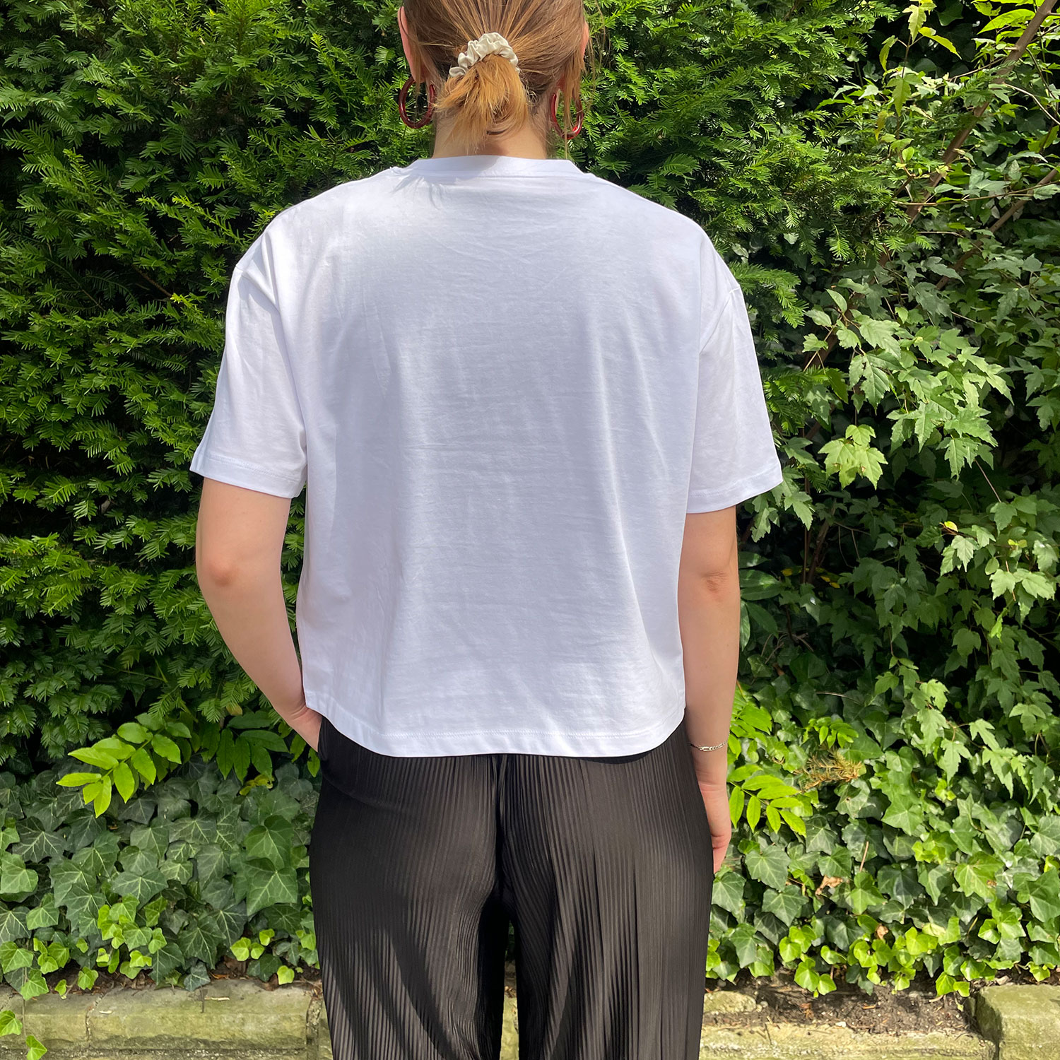 La Garçonne Vetements Espresso Martini La Garçonne Vetements Boxy T-Shirt Weiss Model hinten