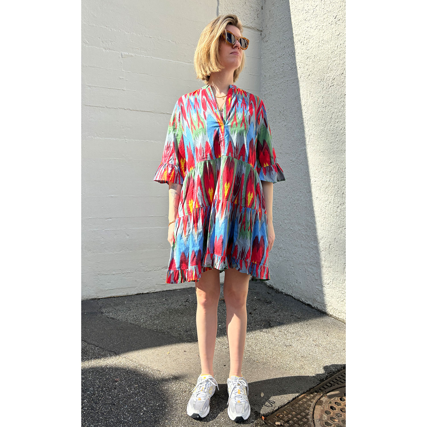 Le Trésor Du Monde Eveline Short Le Trésor Du Monde Kleid Muster Grau Blau Model vorne