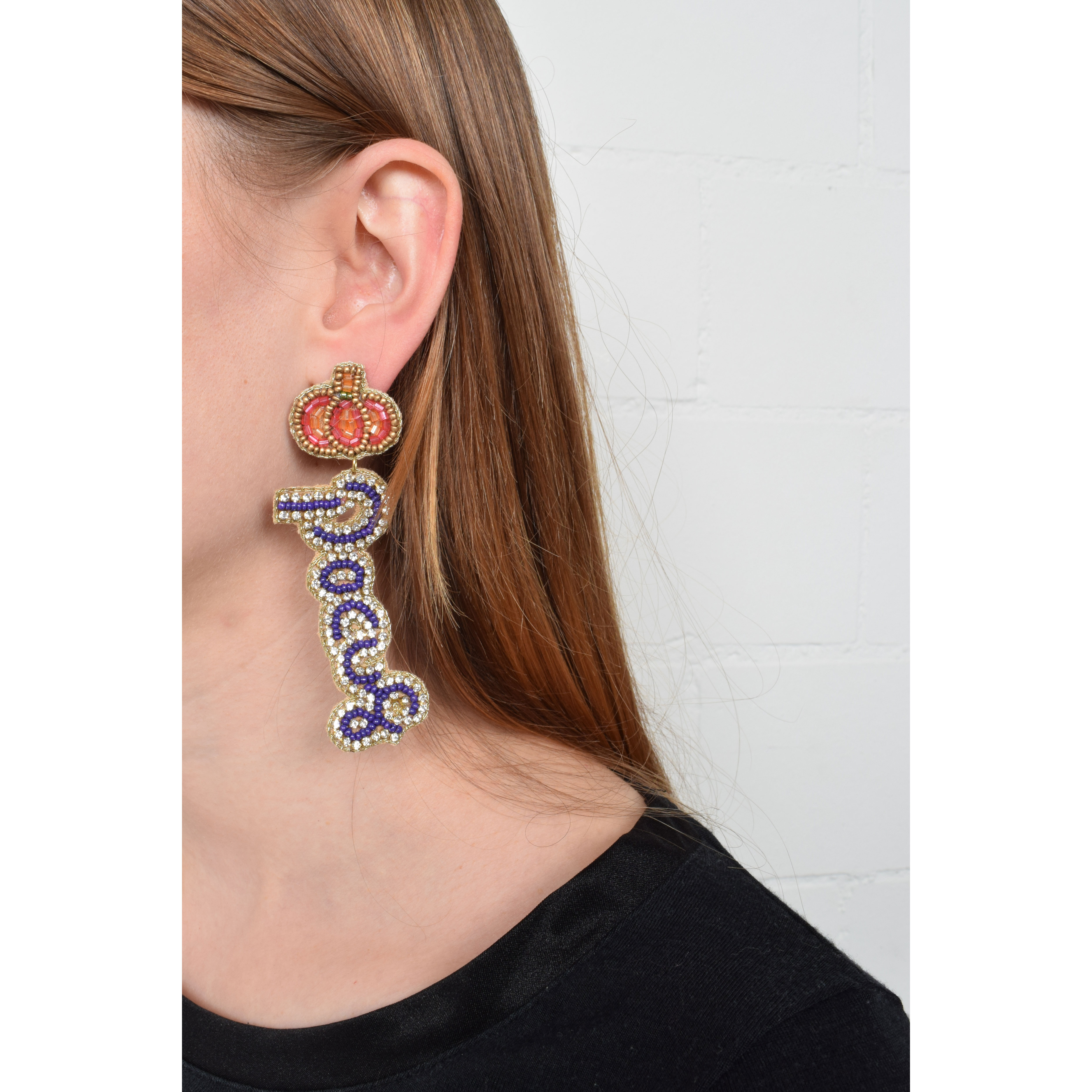 La Garçonne Bijoux Hocus Pocus Ohrstecker La Garconne Bijoux Model vorne