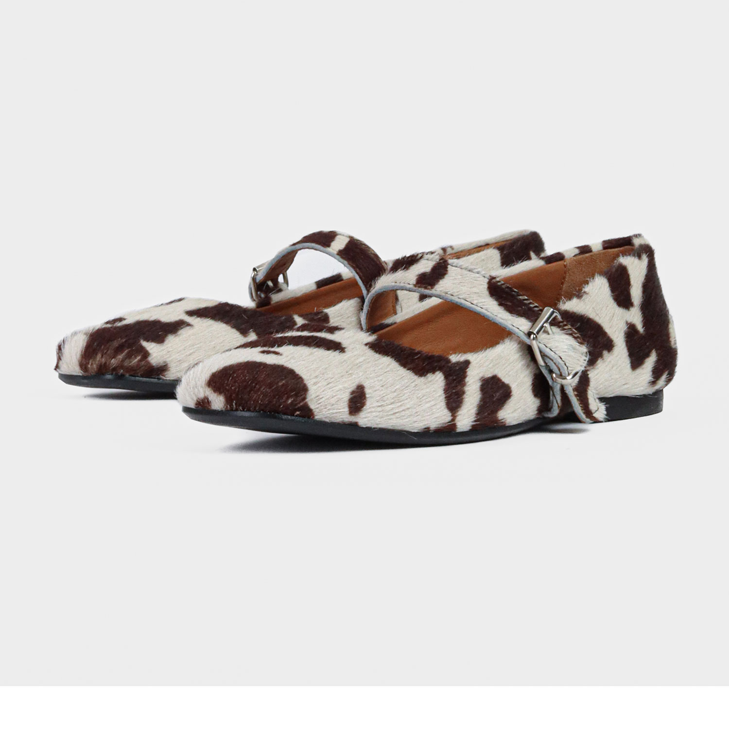 Bukela Isa Ballerina Cow