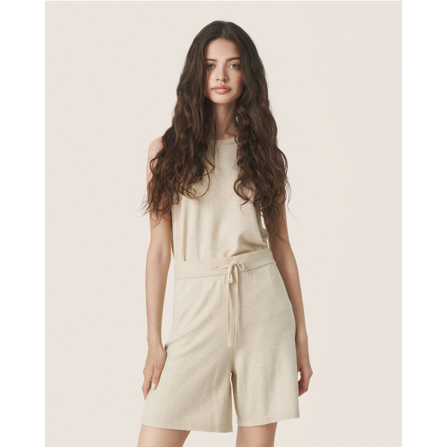 MSCH Copenhagen Isolde MSCH Copenhagen Shorts beige Model vorne