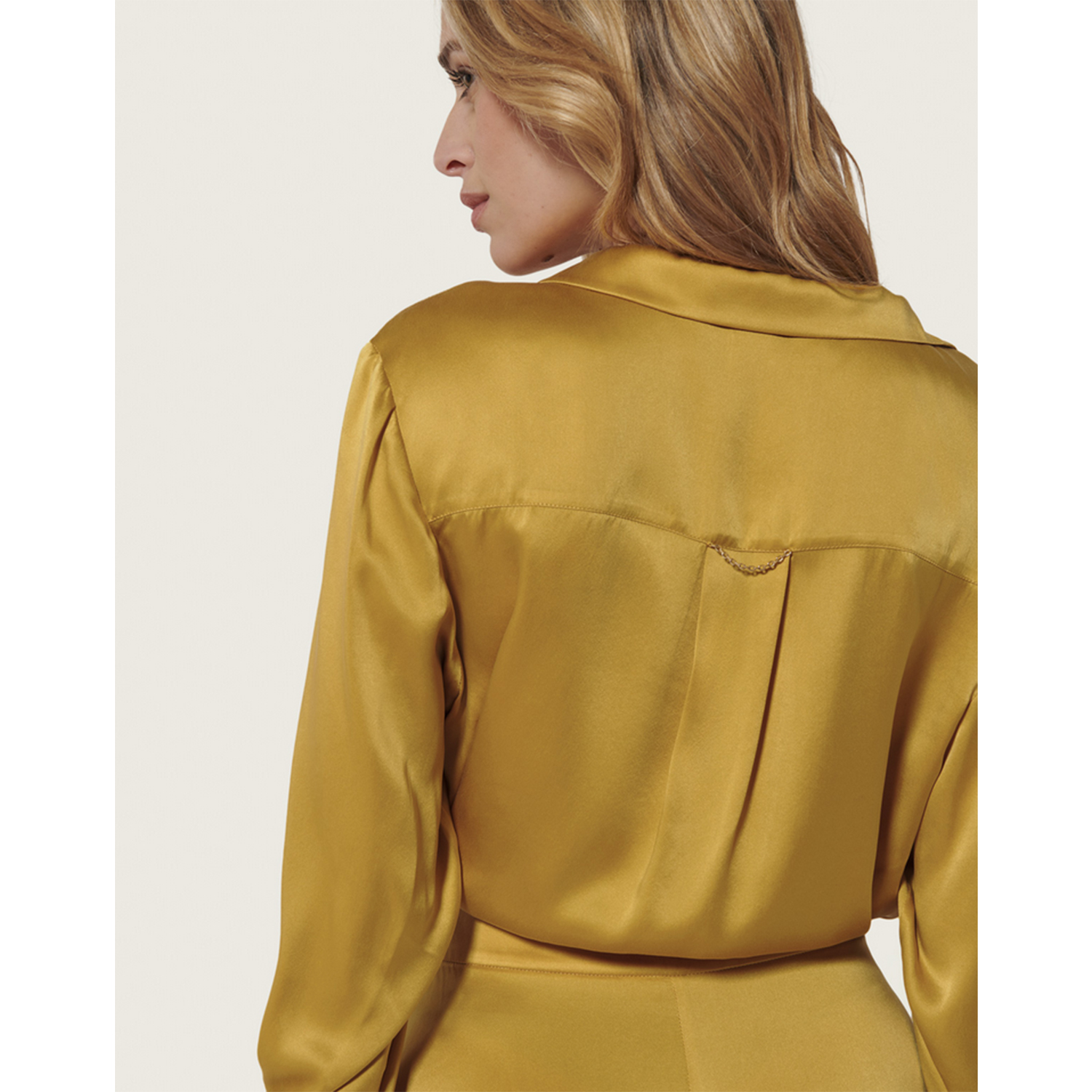 Karma Koma Jane Bluse in Gelb von Karma Koma Model hinten