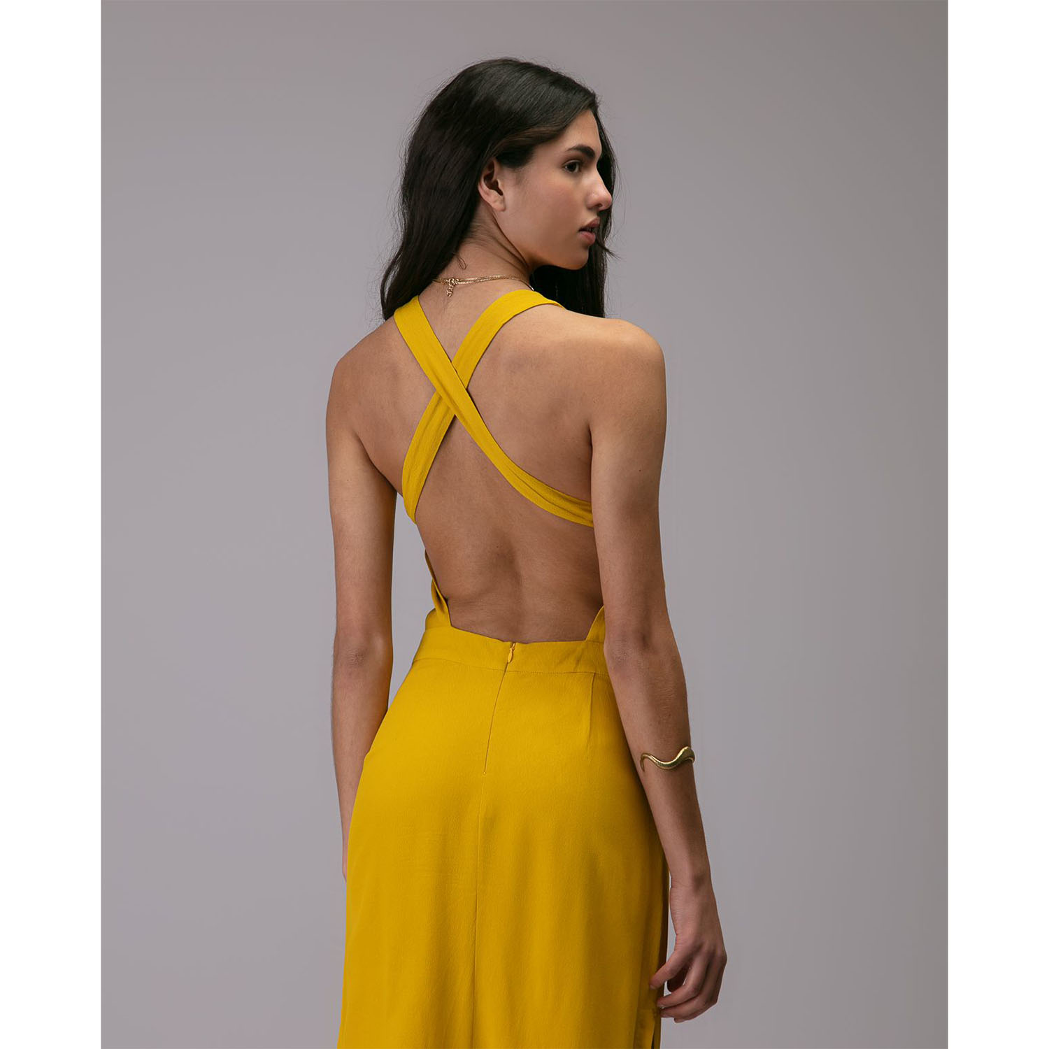 Karma Koma Jules Kleid Chai Tea von Karma Koma hinten nahe