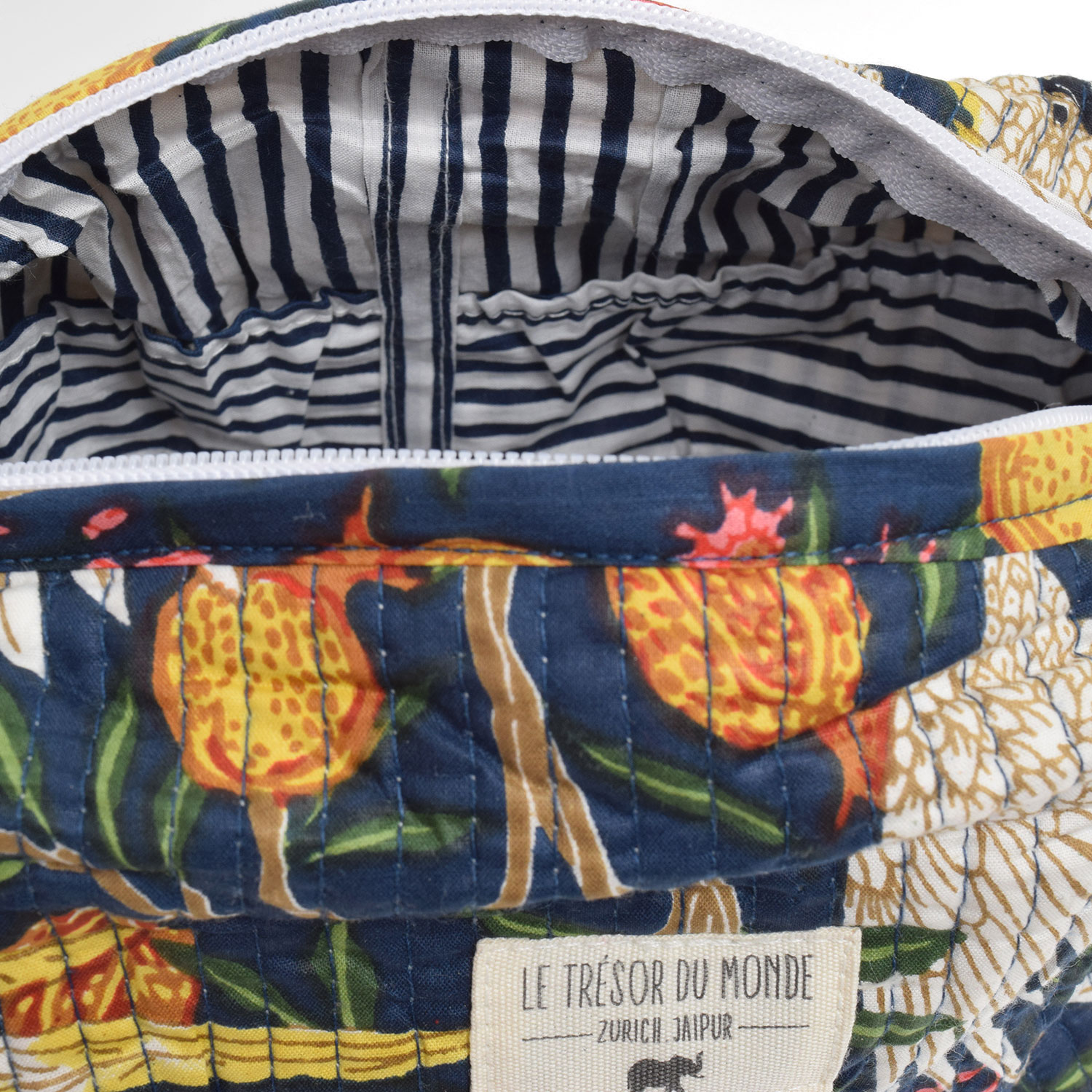 Le Trésor Du Monde Kakadu Medium Necessaire Dunkelblau