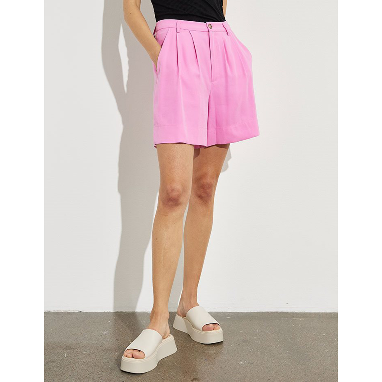 mbyM Karra Shorts Fuchsia Pink