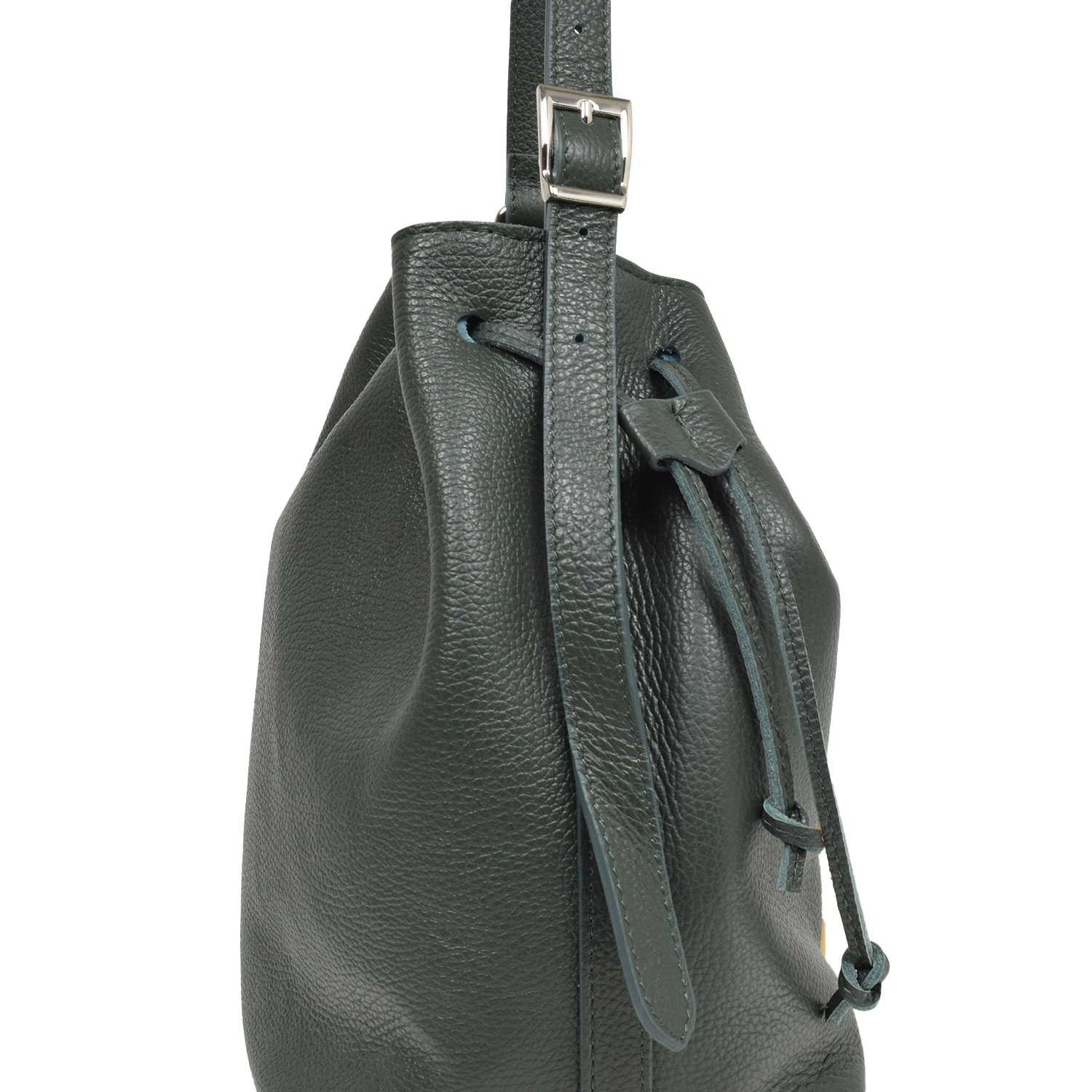 La Garçonne Accessoires Kiana Beuteltasche in Tannengrün aus echtem Leder von La Garçonne Detail