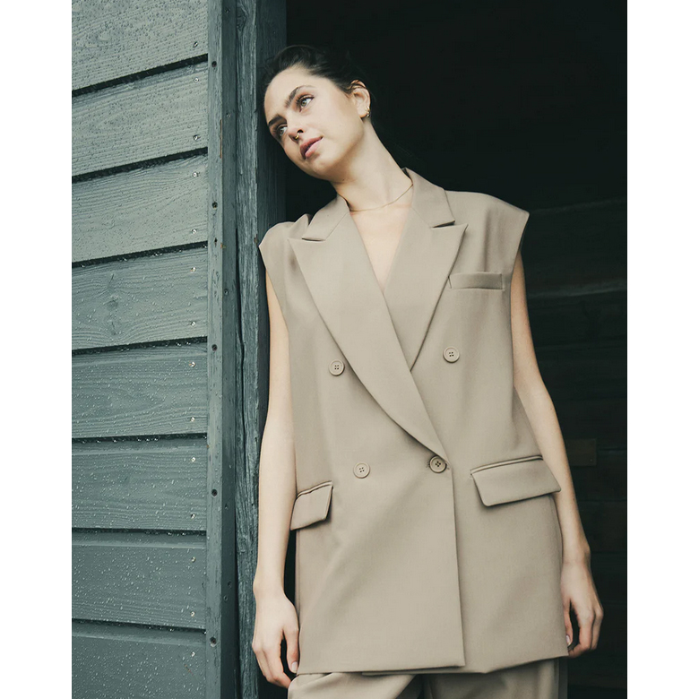 La Rouge Line La Rouge Gilet Beige Model vorne