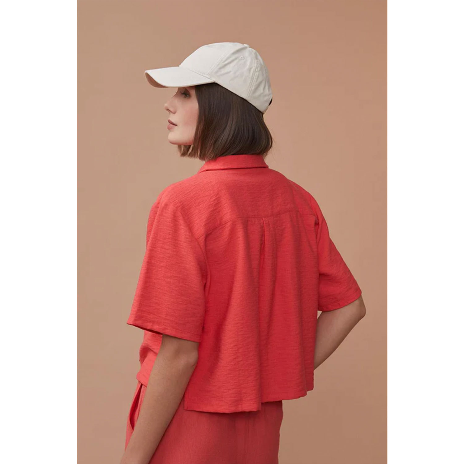 Harris Wilson Live Harris Wilson Hemdbluse rot Model hinten