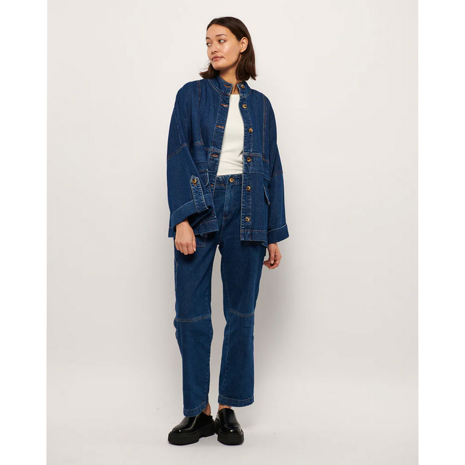 La Rouge Louise La Rouge Jeanshose Blau Model vorne