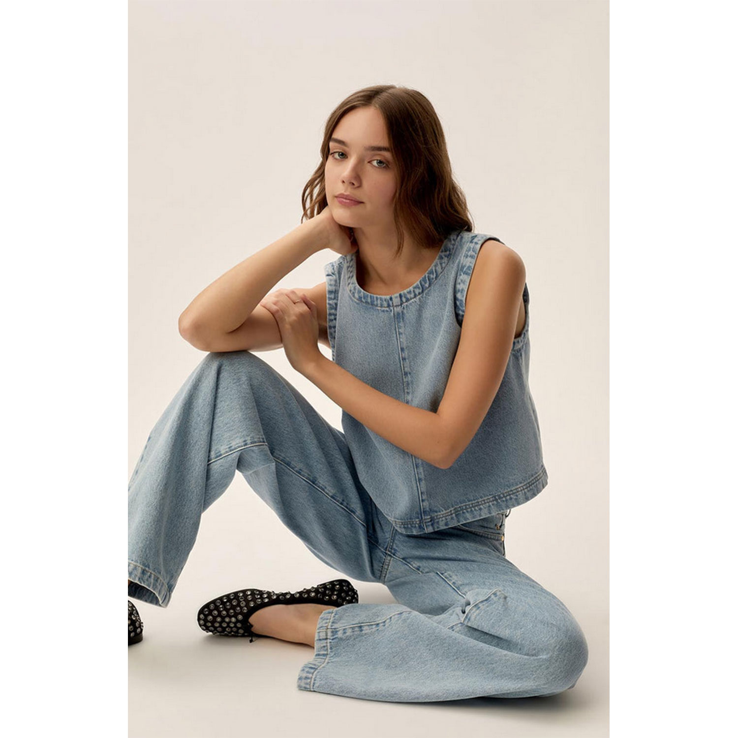 Des Petits Hauts Louzou Top in Hellblau von Des Petits Hauts Model Detail