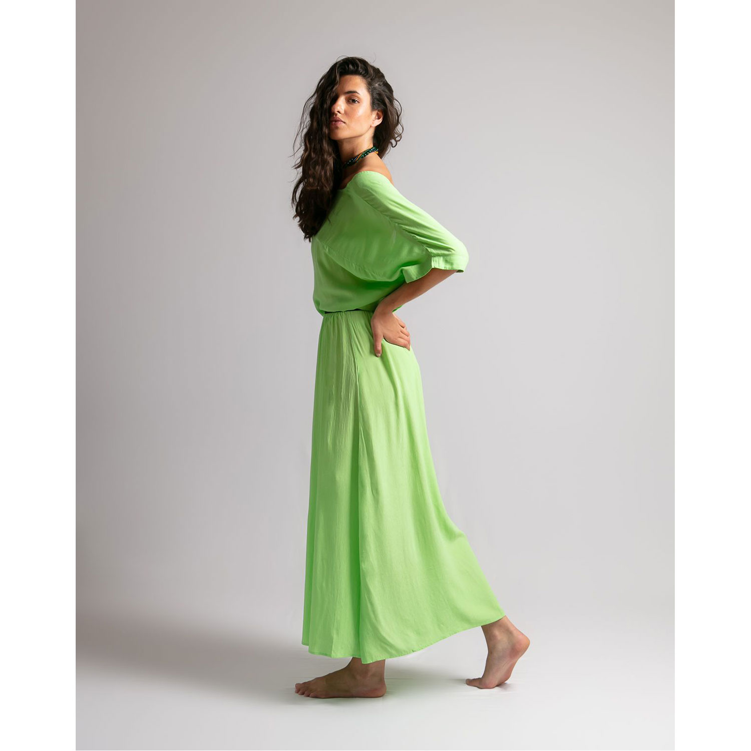 Karma Koma Makasih Karma Koma Jupe neongrün Model seite