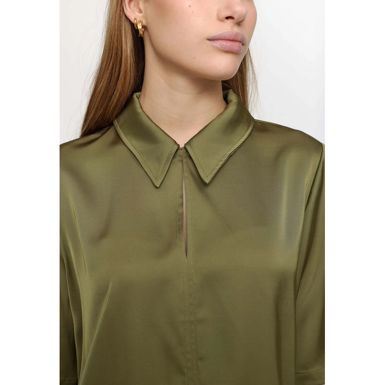 Soft Rebels Mallow Soft Rebels Bluse Grün Model Detail