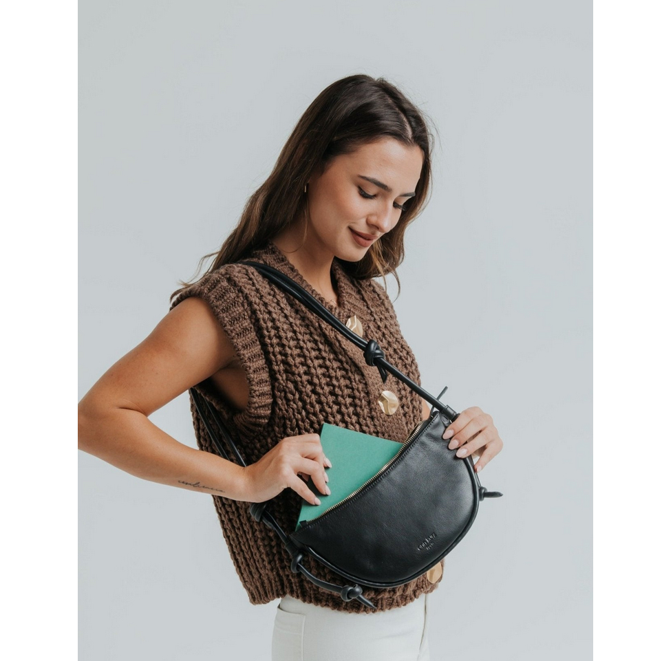 Ann Kurz Mini Half Moon Tasche Nappa Soft Black