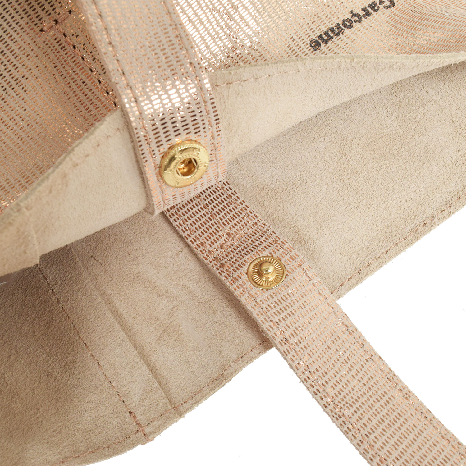 La Garçonne Accessoires Mini Lucie Shopper aus rosegoldfarbenem, strukturiertem Leder von La Garçonne Accessoires. Detail