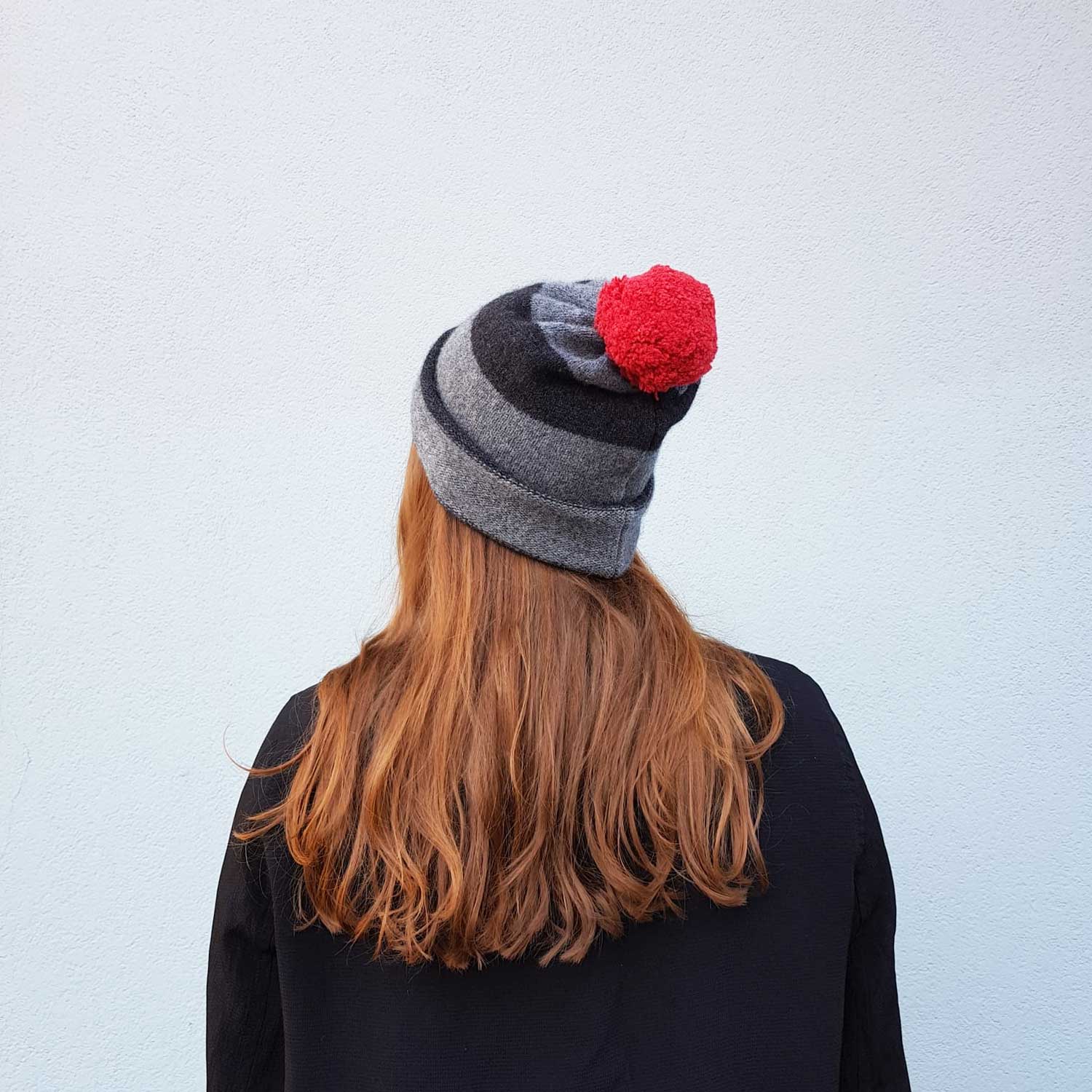 La Garçonne Accessoires Wollmütze Grau Stripe