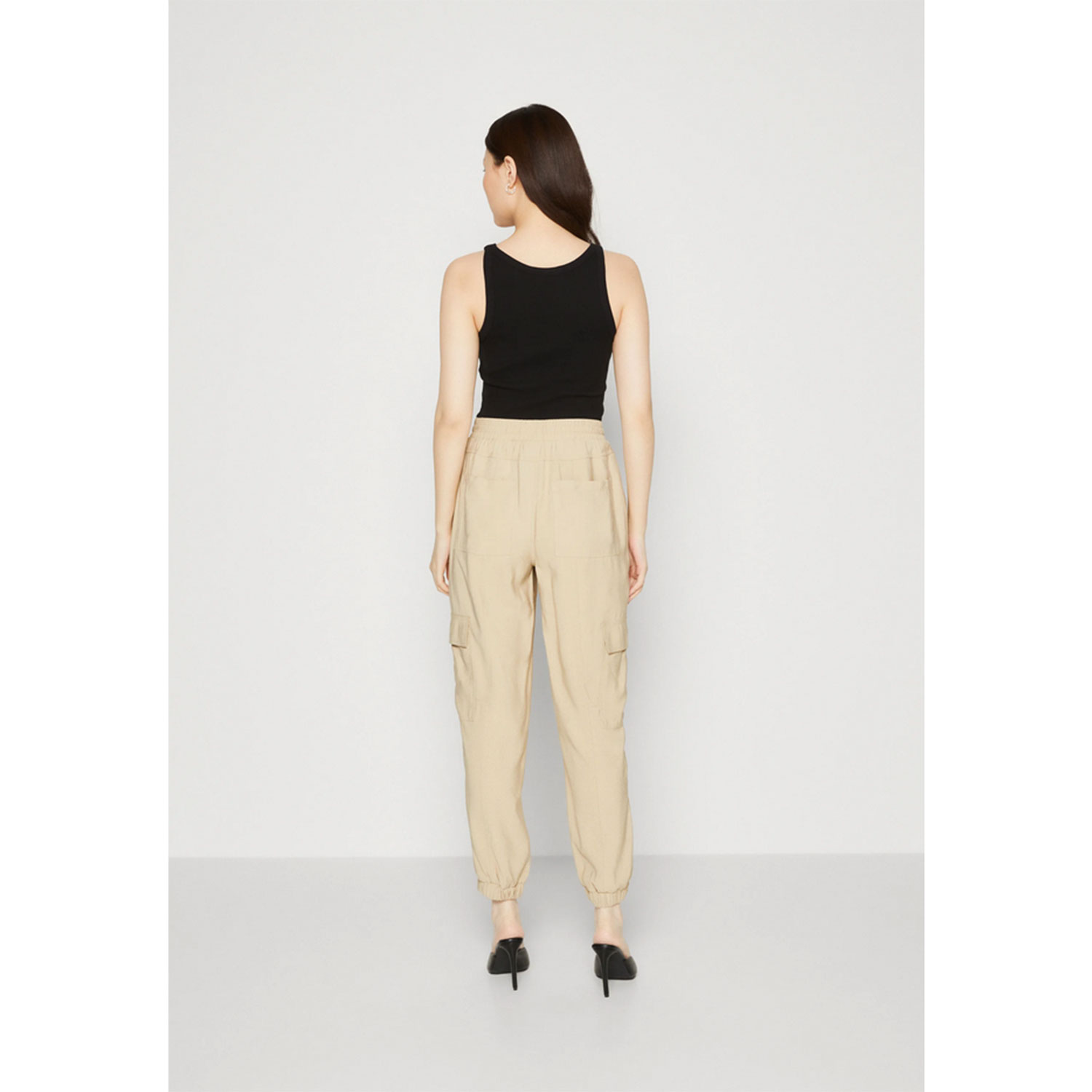 MSCH Copenhagen Kinna Selia Msch Copenhagen Hose Beige Model hinten