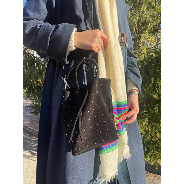 La Garçonne Accessoires Muriel La Garçonne Tasche Schwarz Model vorne