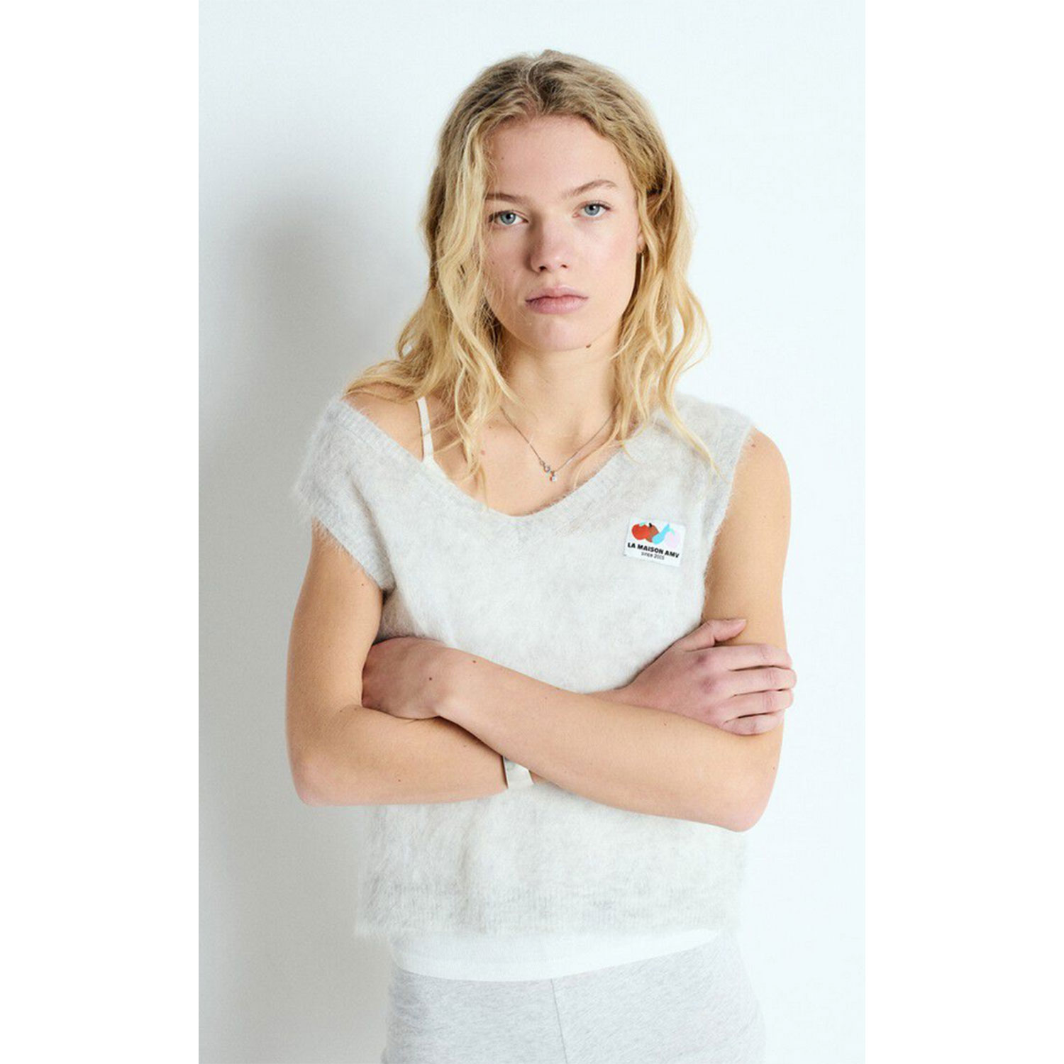 American Vintage Nenybay Weste in Grau von American Vintage Model vorne