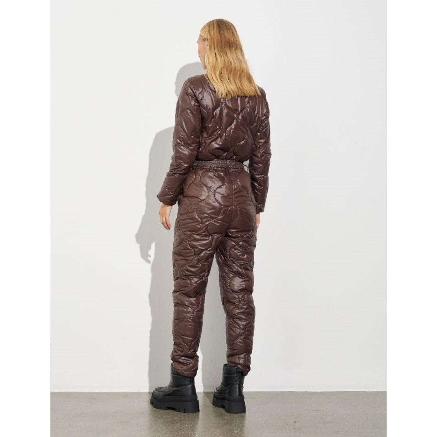 Global Funk Elaina G Ferry Skianzug in braun von Globalfunk Model hinten