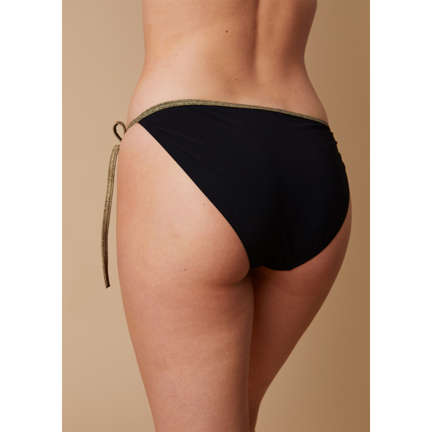 Paula Capri Black Gold Bikini Höschen von Paula Beachwear hinten