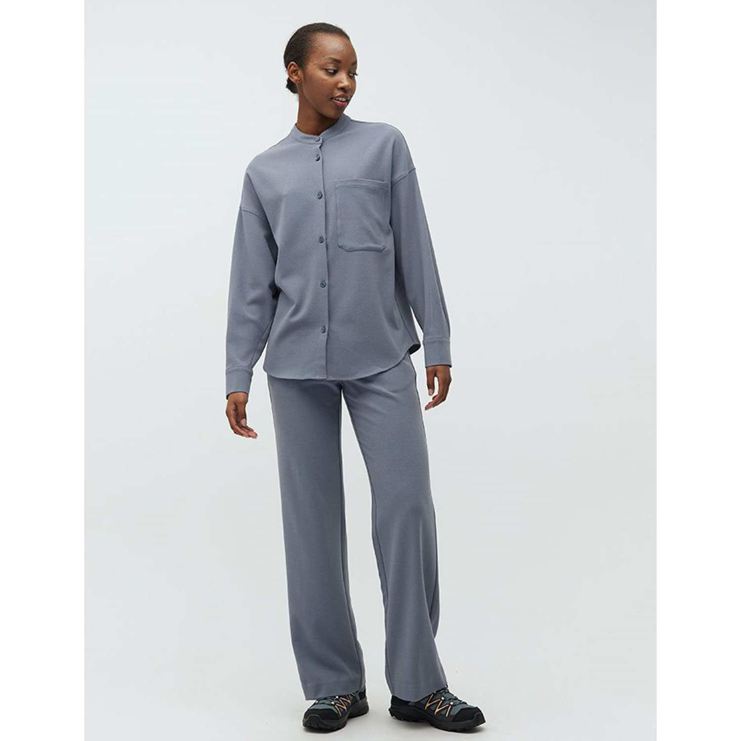 mbyM Philipa mbyM Hose Blau Grau Model vorne