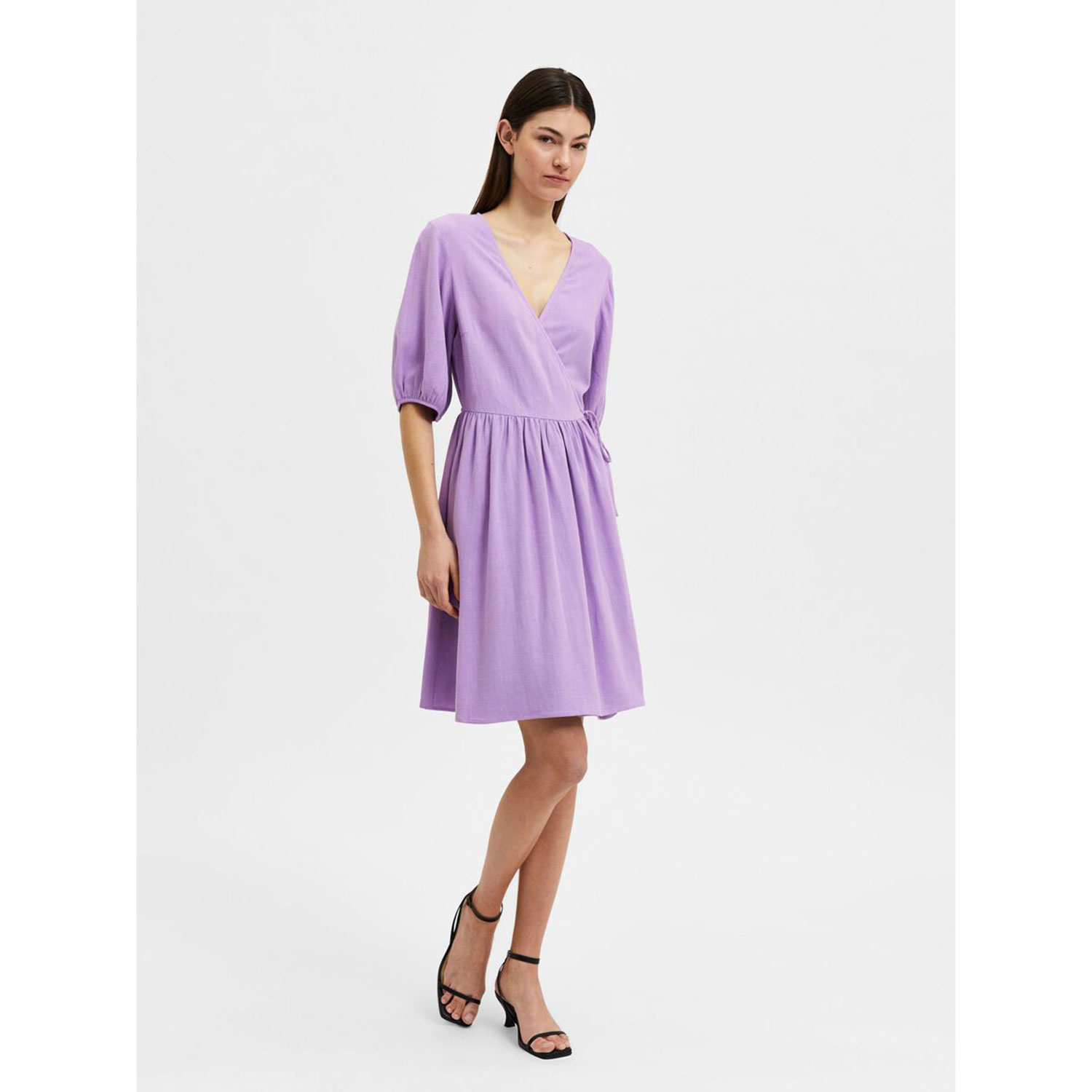 Selected Femme Rami Selected Femme Kleid lila Model vorne