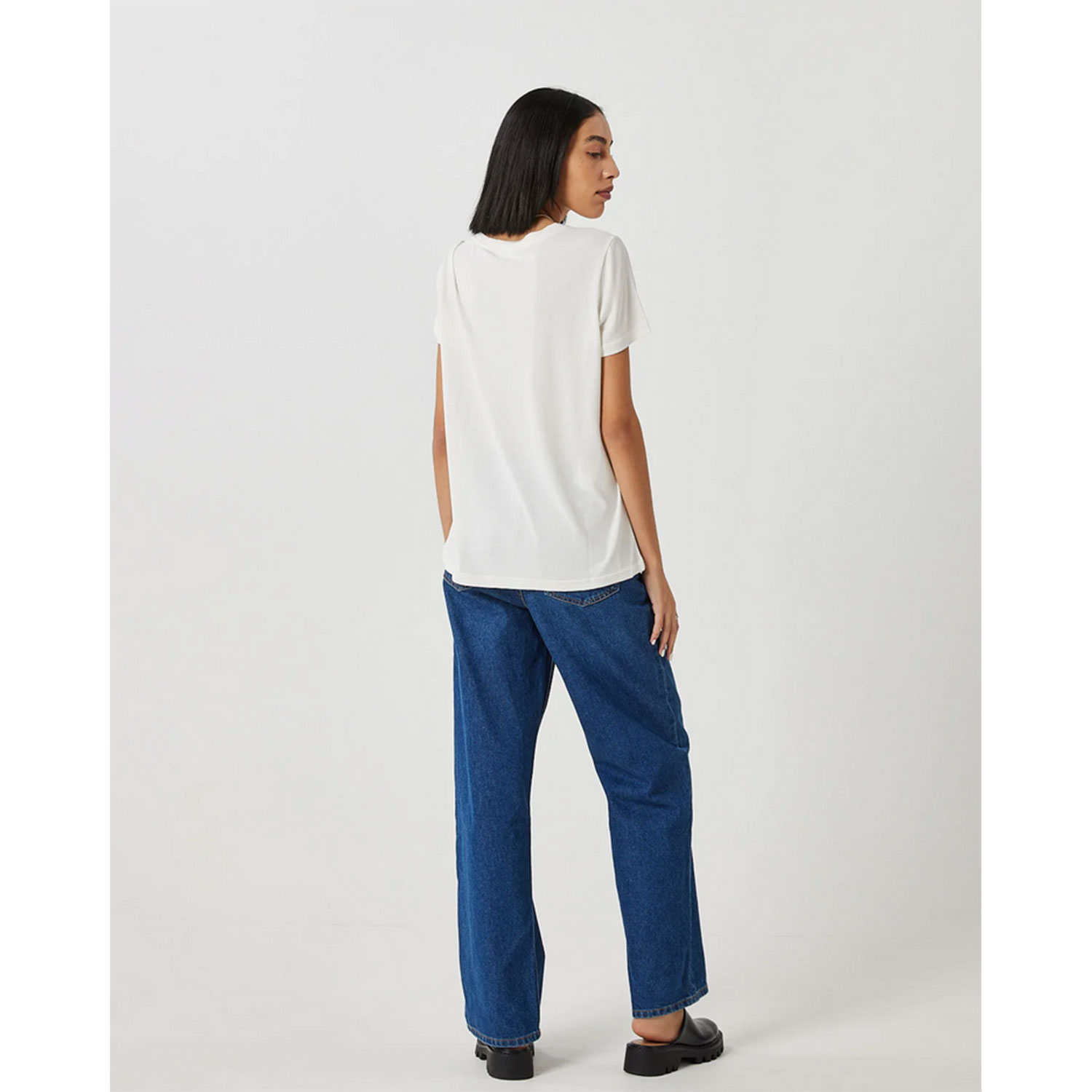 Minimum Rynah Minimum T-Shirt Weiss Model hinten