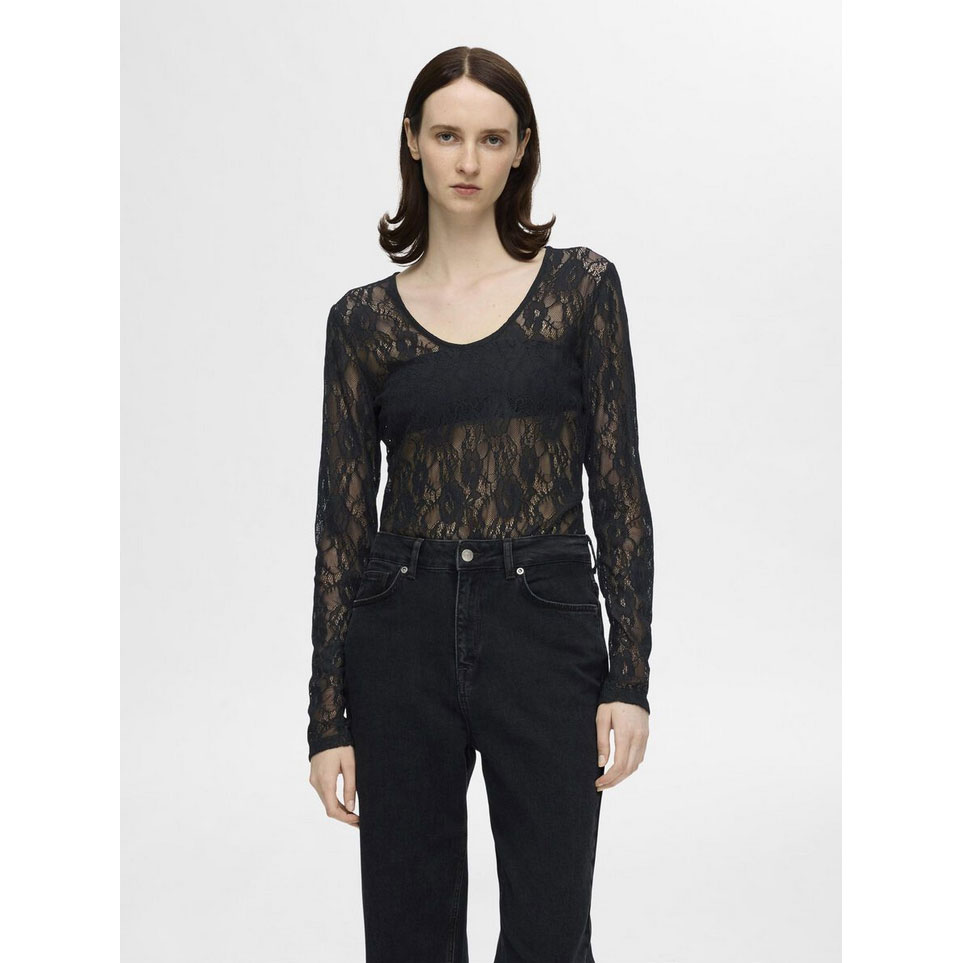 Selected Femme Aria Selected Femme Body Schwarz Model vorne