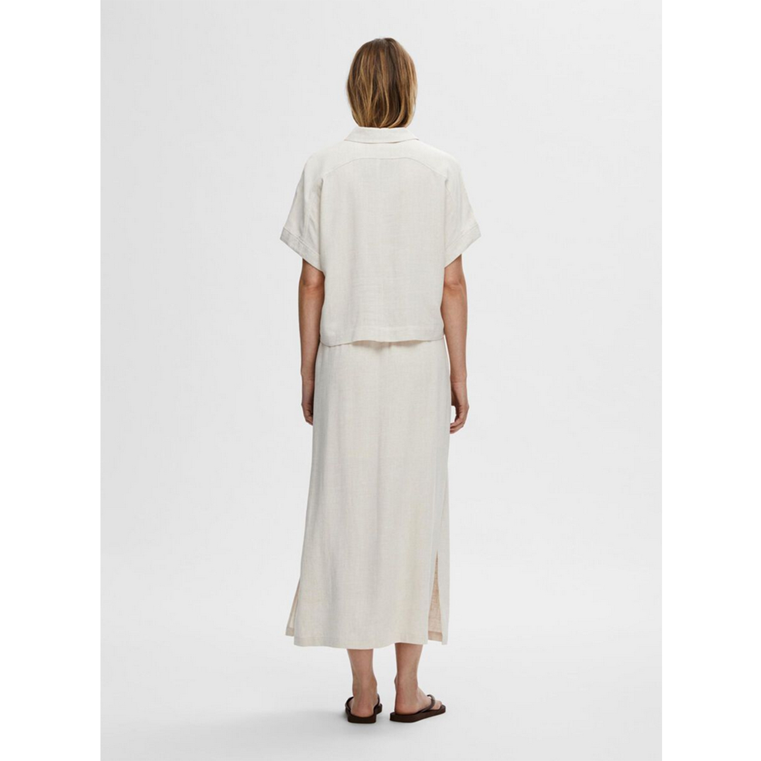 Selected Femme Viva Bluse in Beige von Selected Femme Model hinten