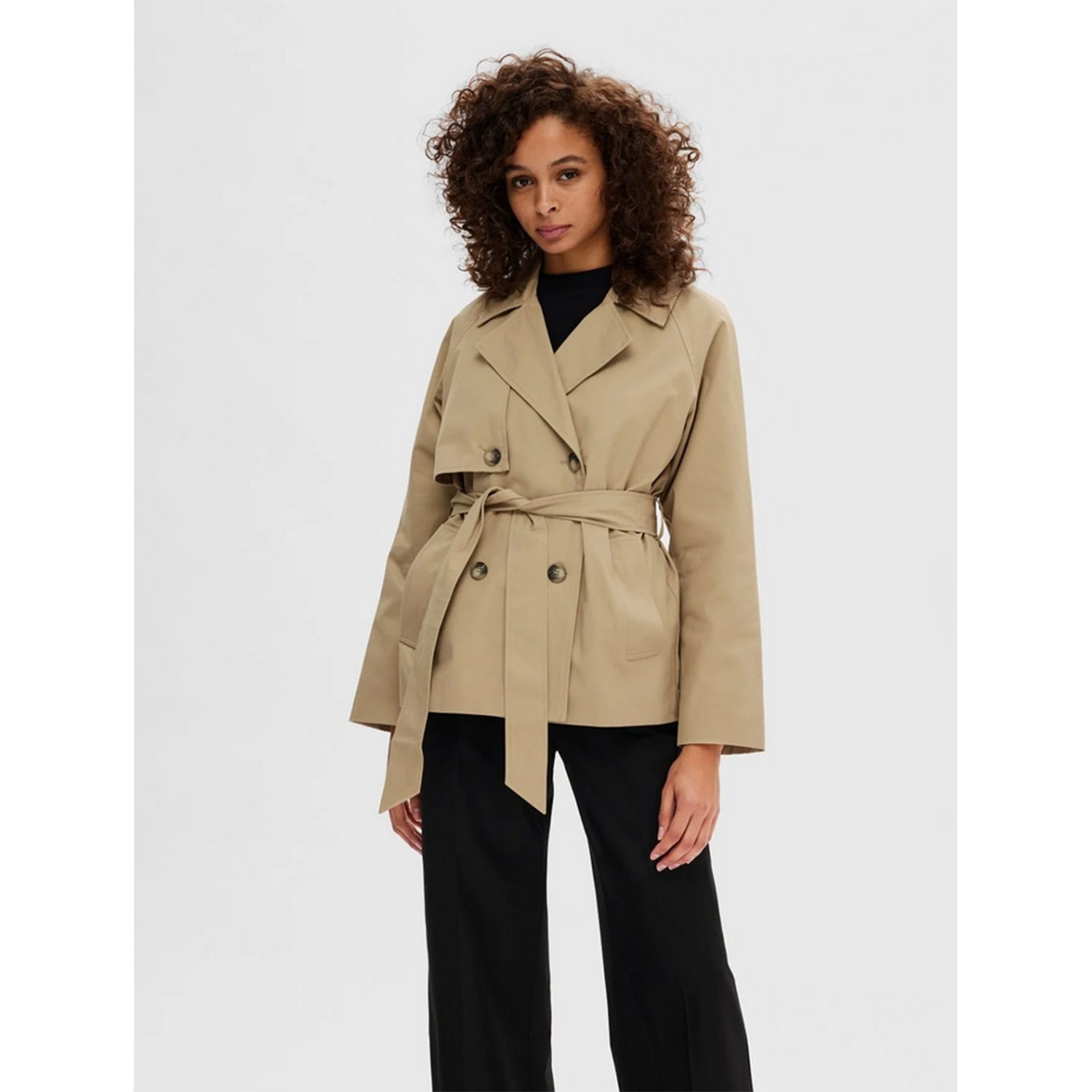 Selected Femme Belinda Selected Femme Jacke Beige Model vorne